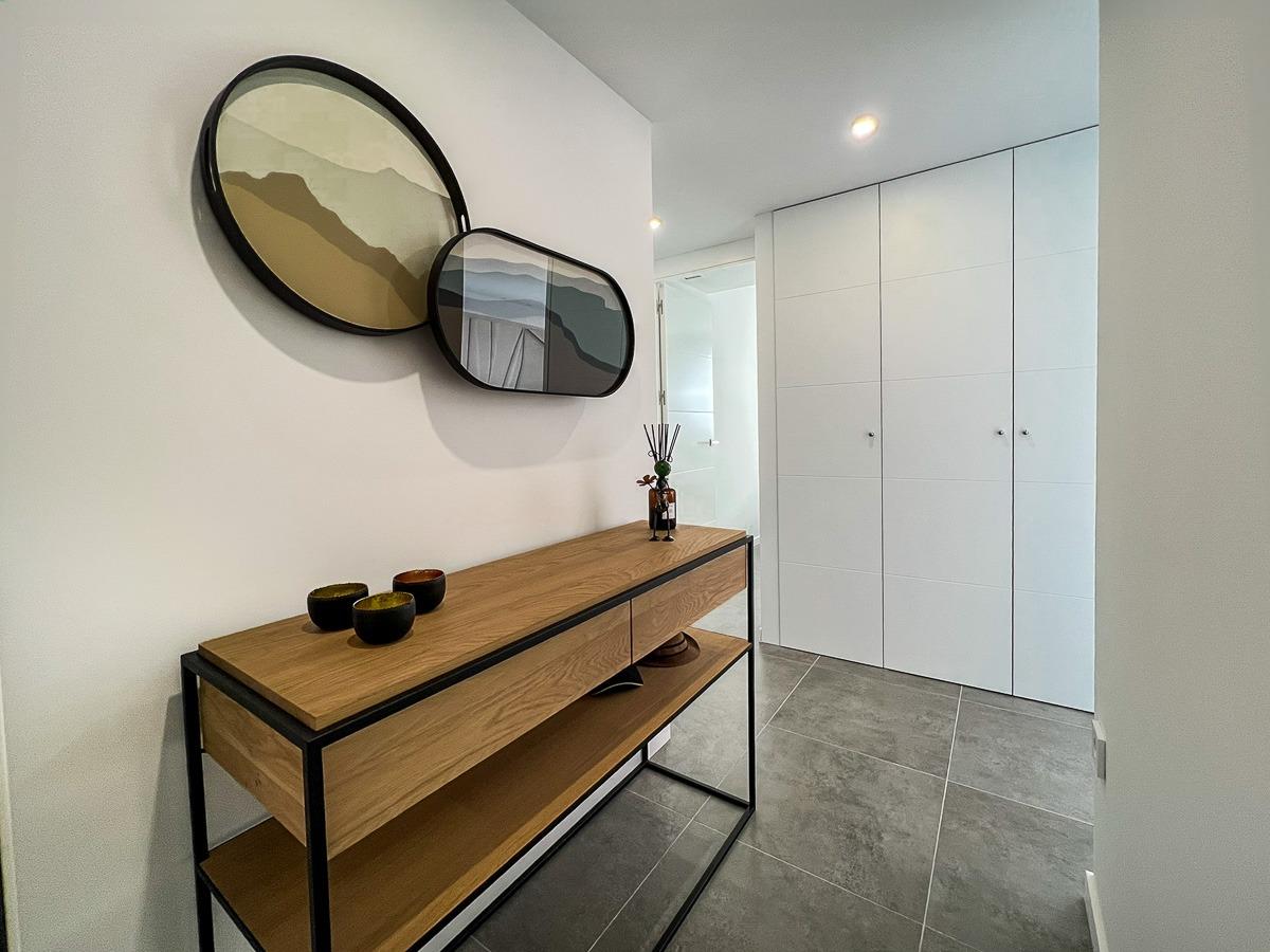 Modern Apartment in a Prestigious Residential Community