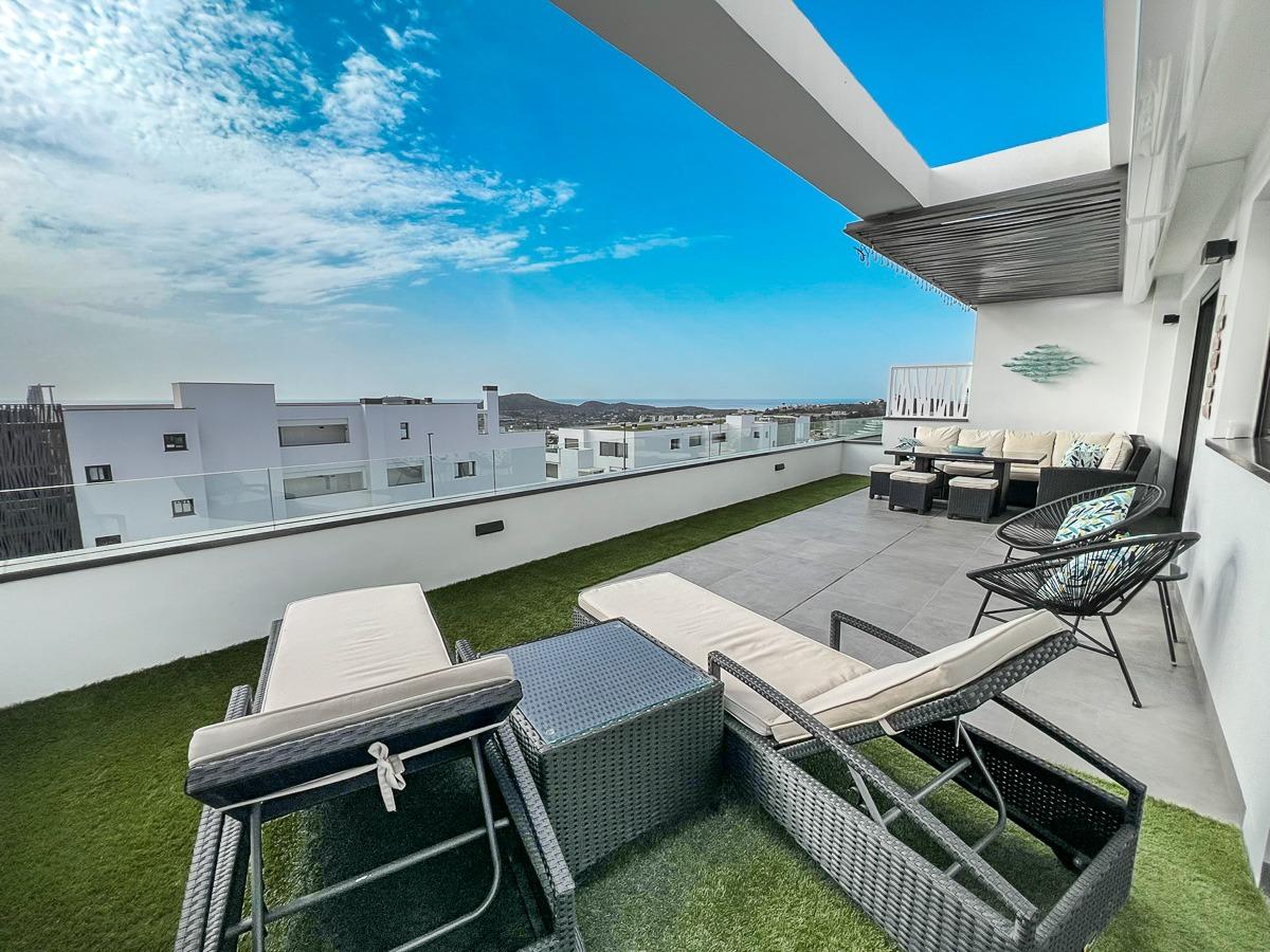 Modern Apartment in a Prestigious Residential Community