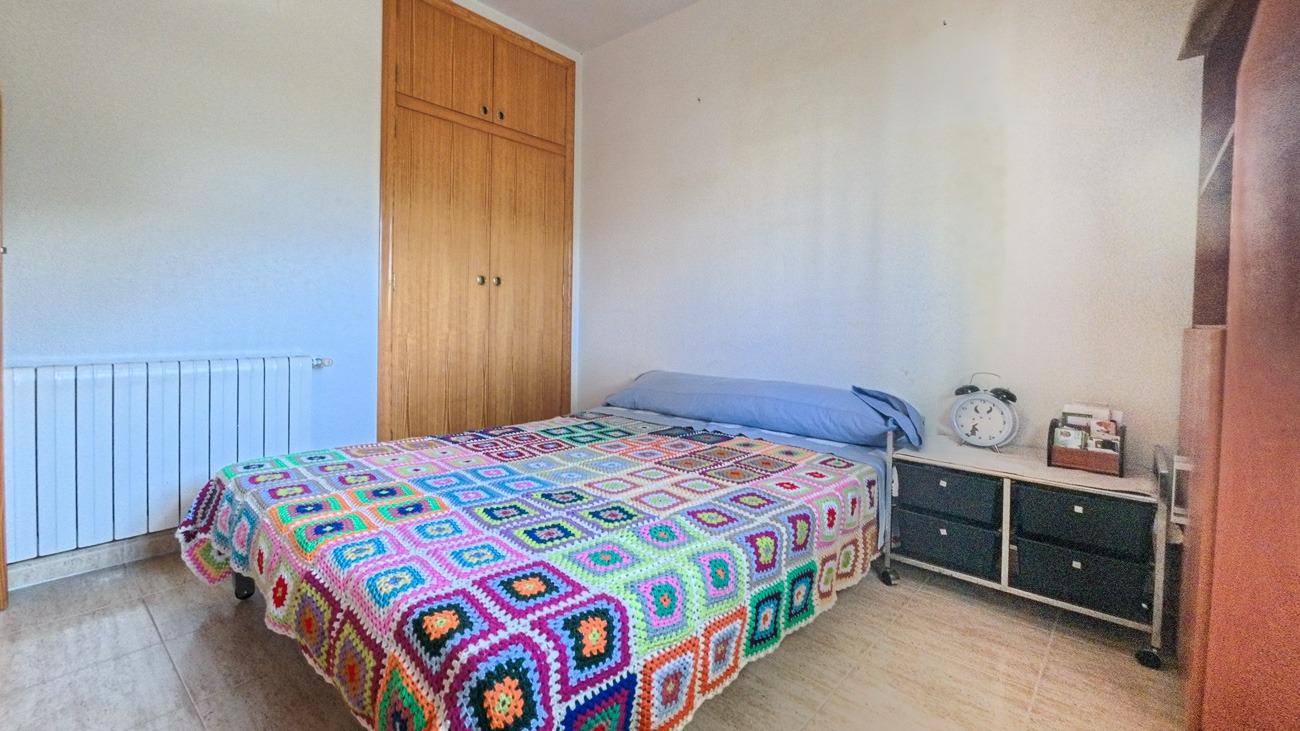 Nice south facing corner apartment with big terrace