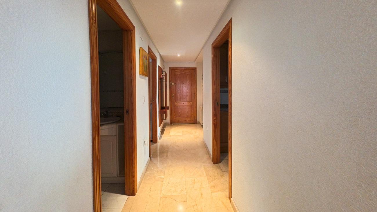 Nice south facing corner apartment with big terrace