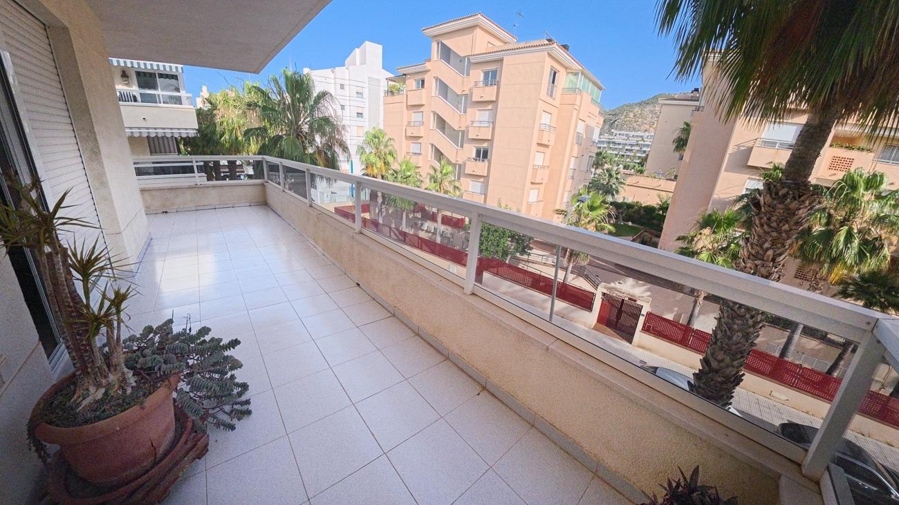 Nice south facing corner apartment with big terrace