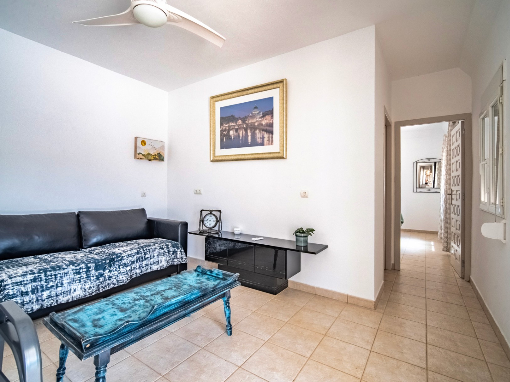 MAGNIFICENT AND SPACIOUS VILLA WITH IMPRESSIVE VIEWS OF THE SEA AND MOUNTAINS IN CALPE