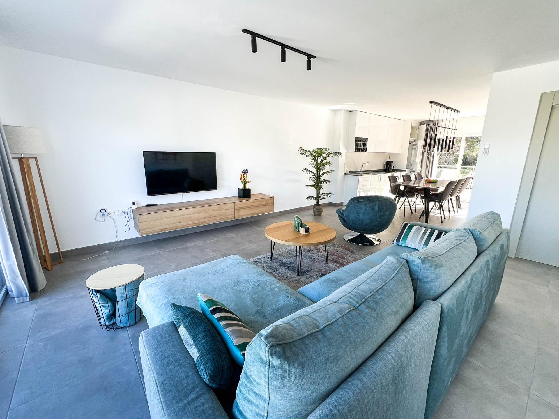Fantastic modern house with nice views