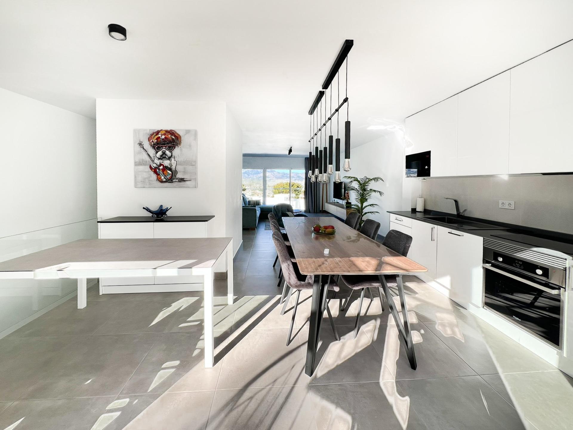 Fantastic modern house with nice views