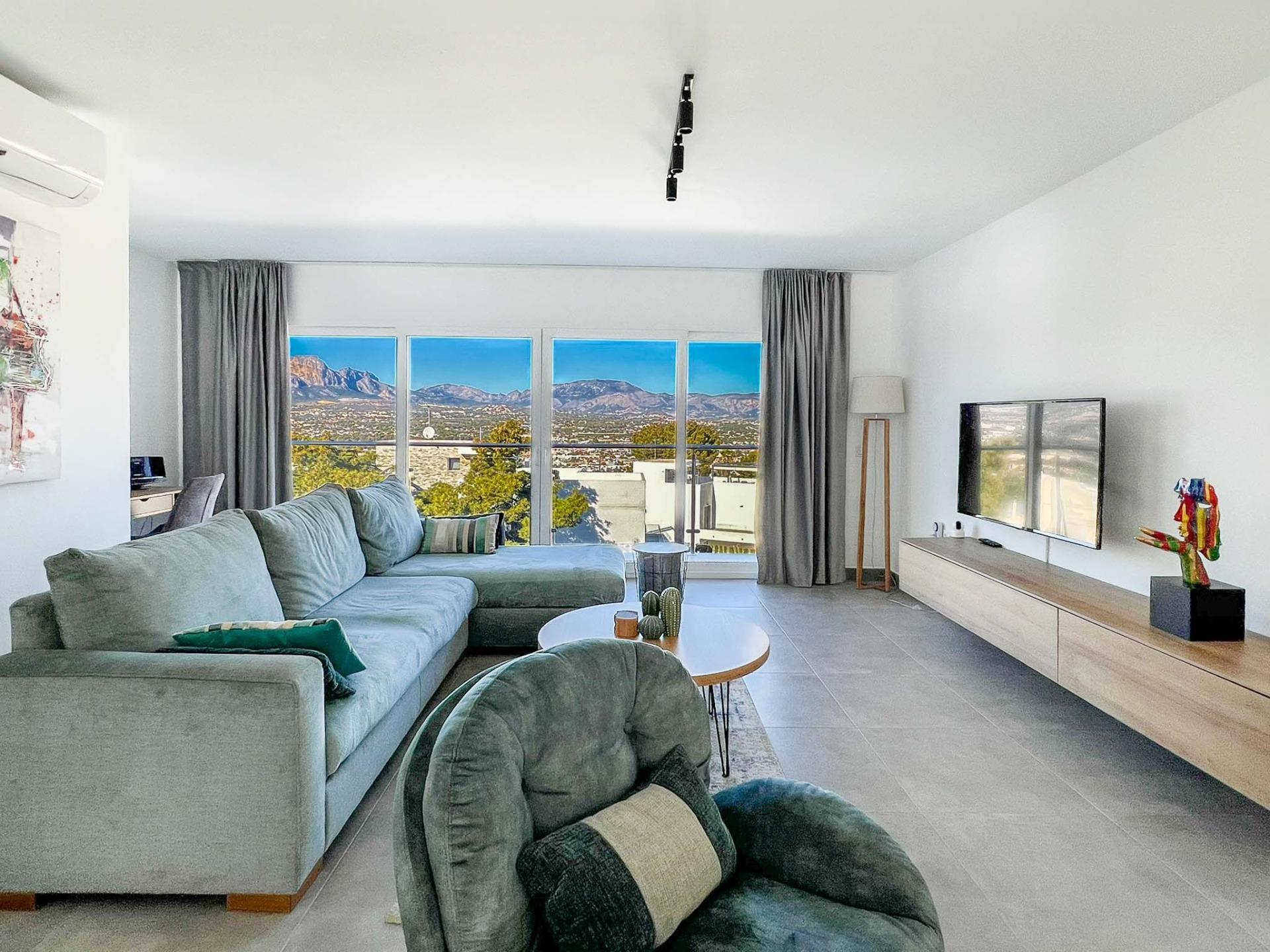 Fantastic modern house with nice views