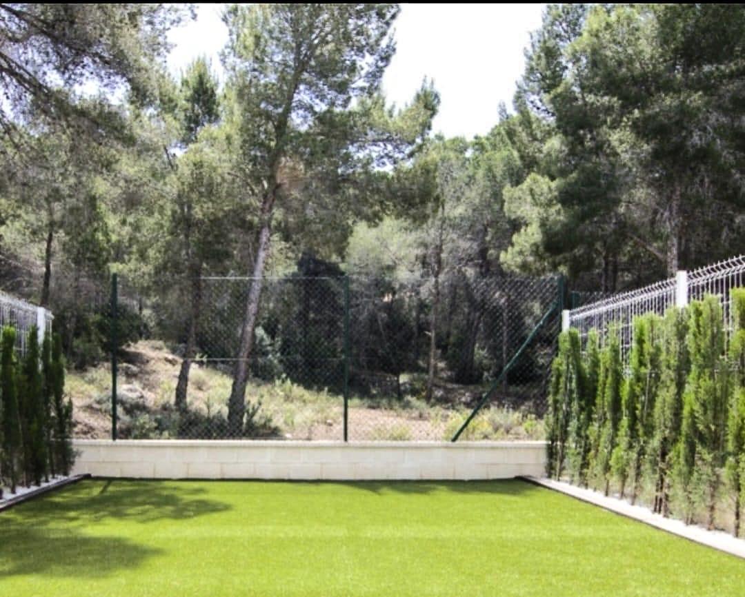 Fantastic modern house with nice views