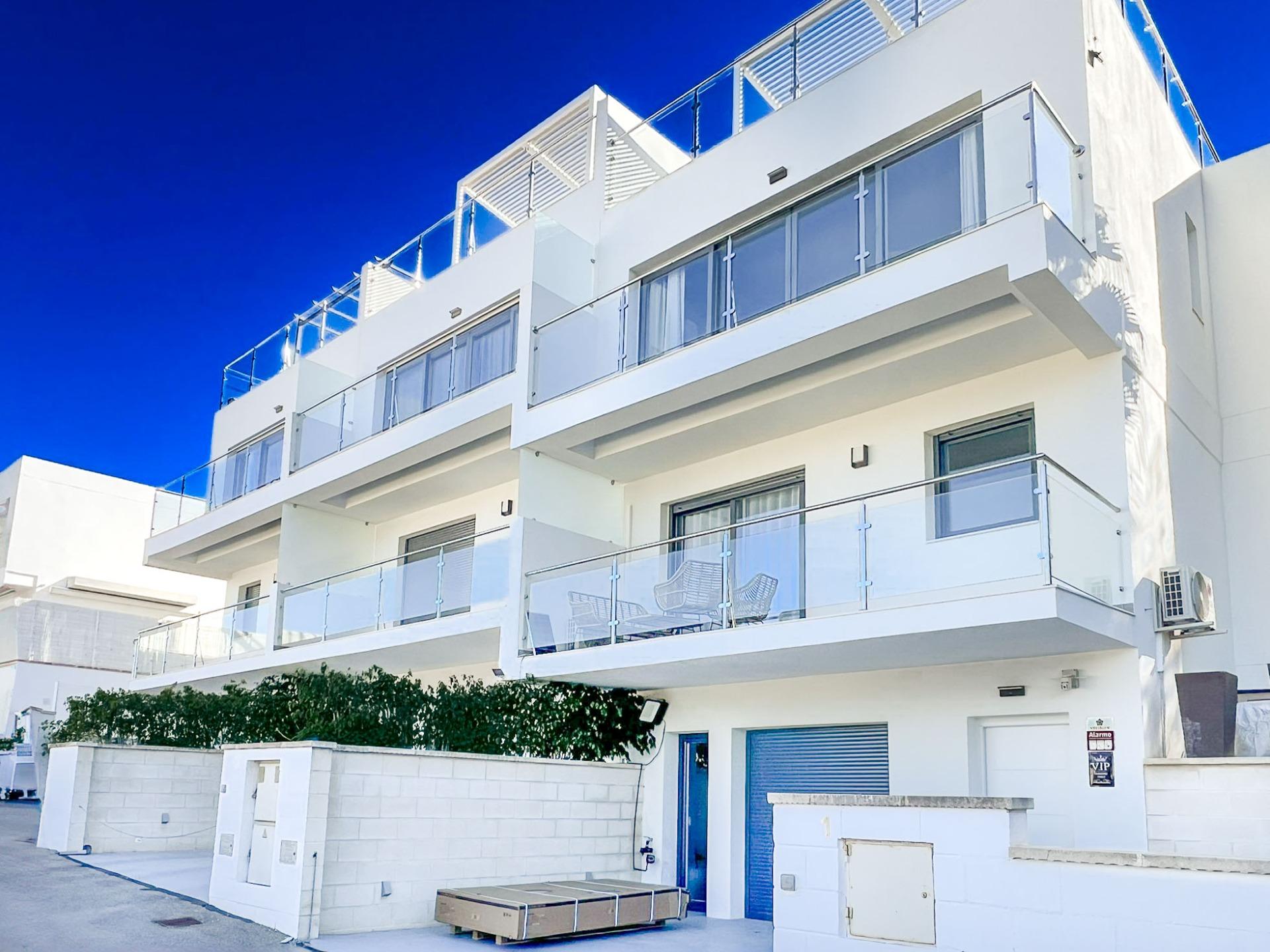 Fantastic modern house with nice views