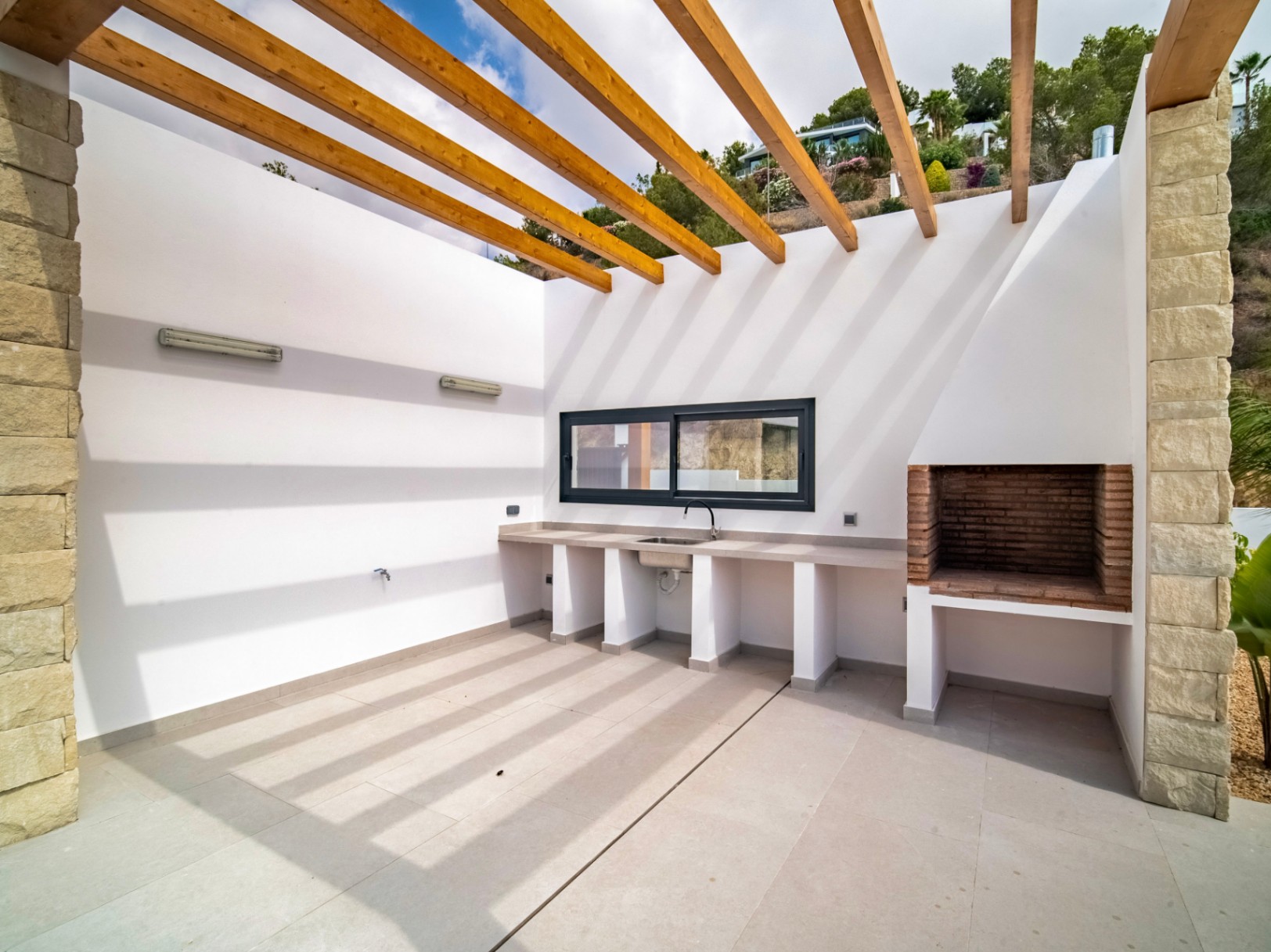NEW LUXURY VILLA IN RACO DEL GALENO