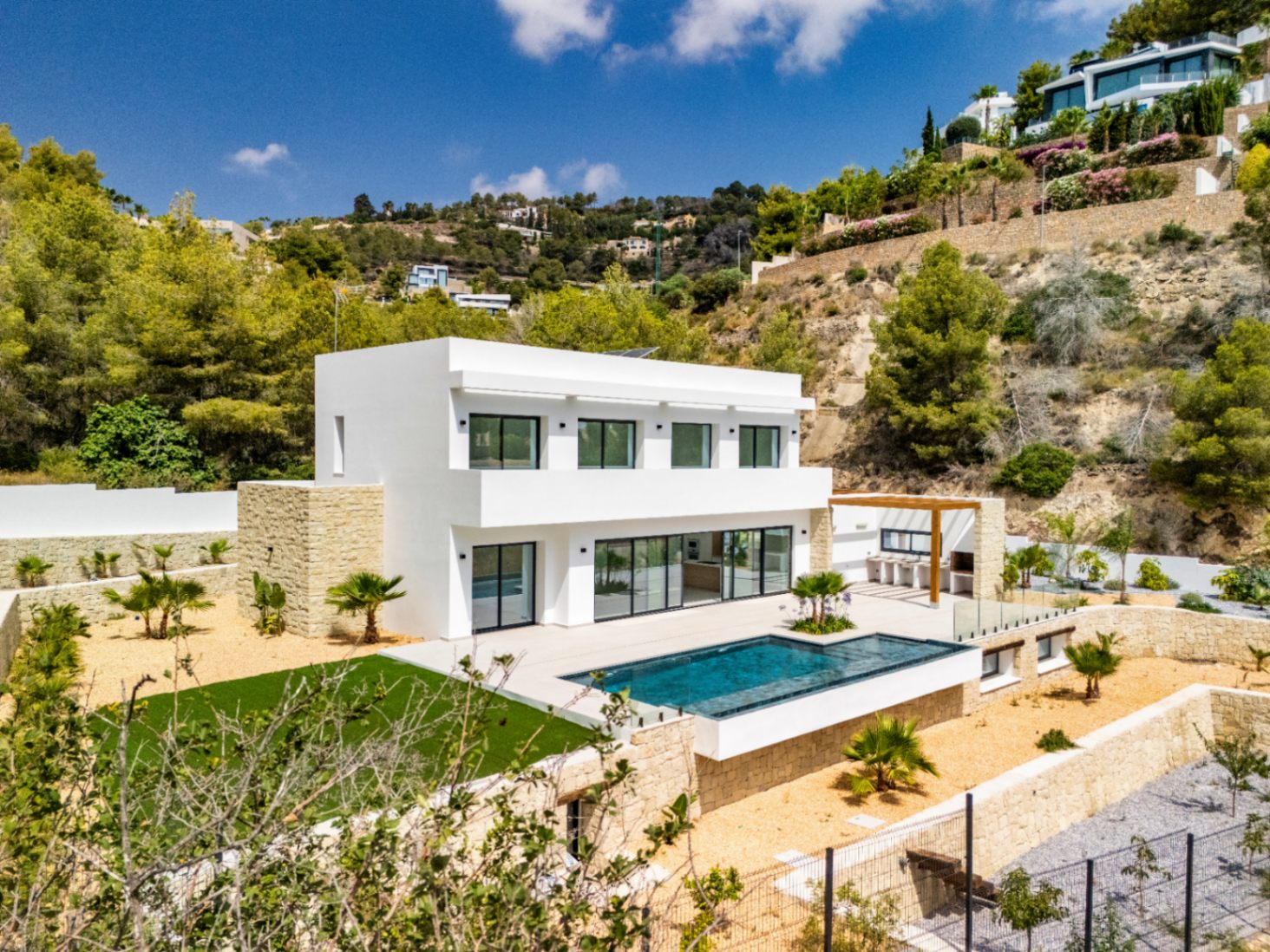 NEW LUXURY VILLA IN RACO DEL GALENO