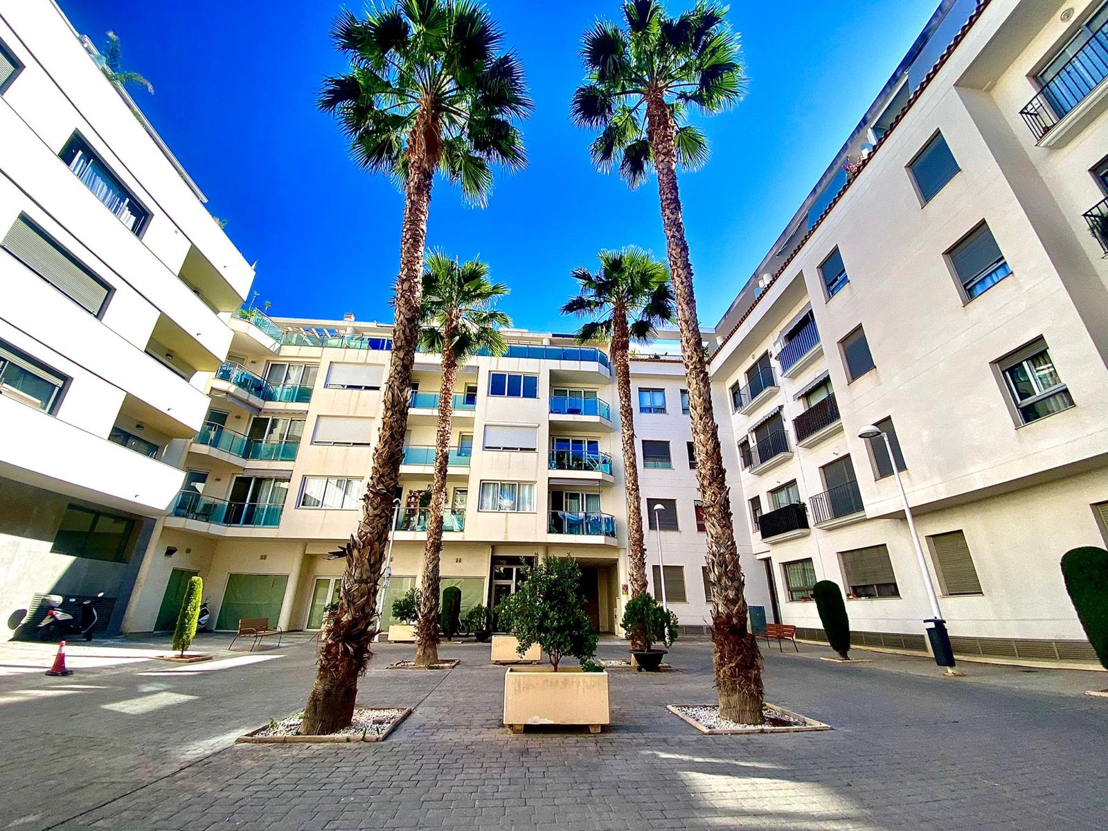SPACIOUS APARTMENT IN THE OLD TOWN OF CALPE WITH SEA VIEWS