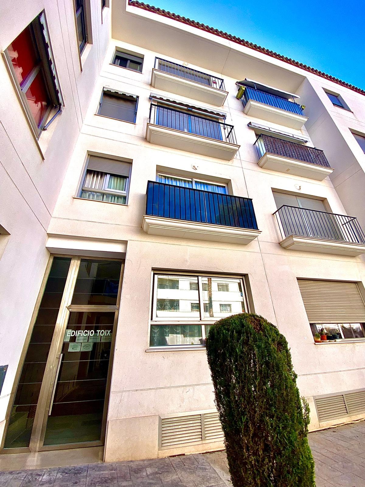 SPACIOUS APARTMENT IN THE OLD TOWN OF CALPE WITH SEA VIEWS