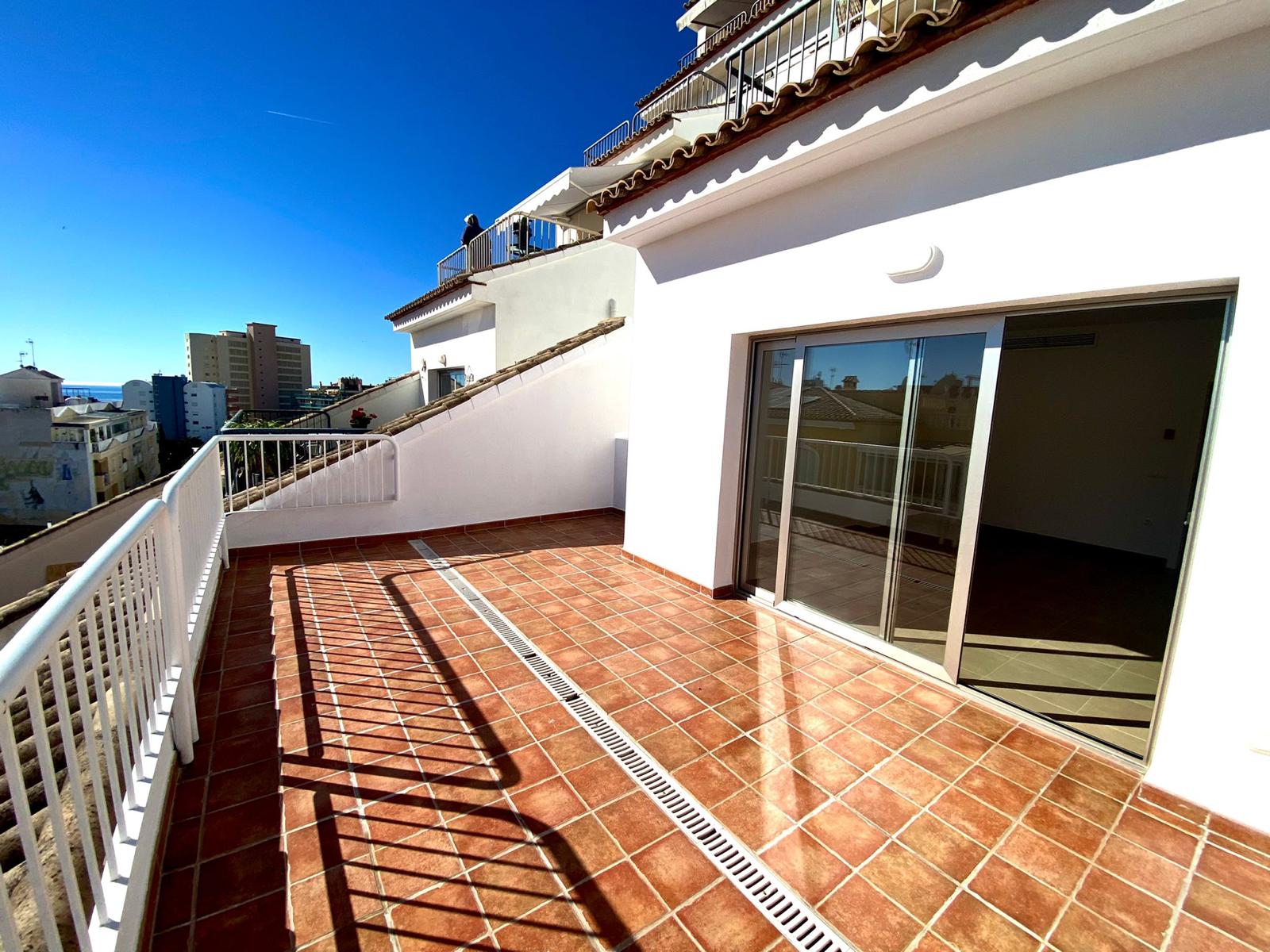 SPACIOUS APARTMENT IN THE OLD TOWN OF CALPE WITH SEA VIEWS