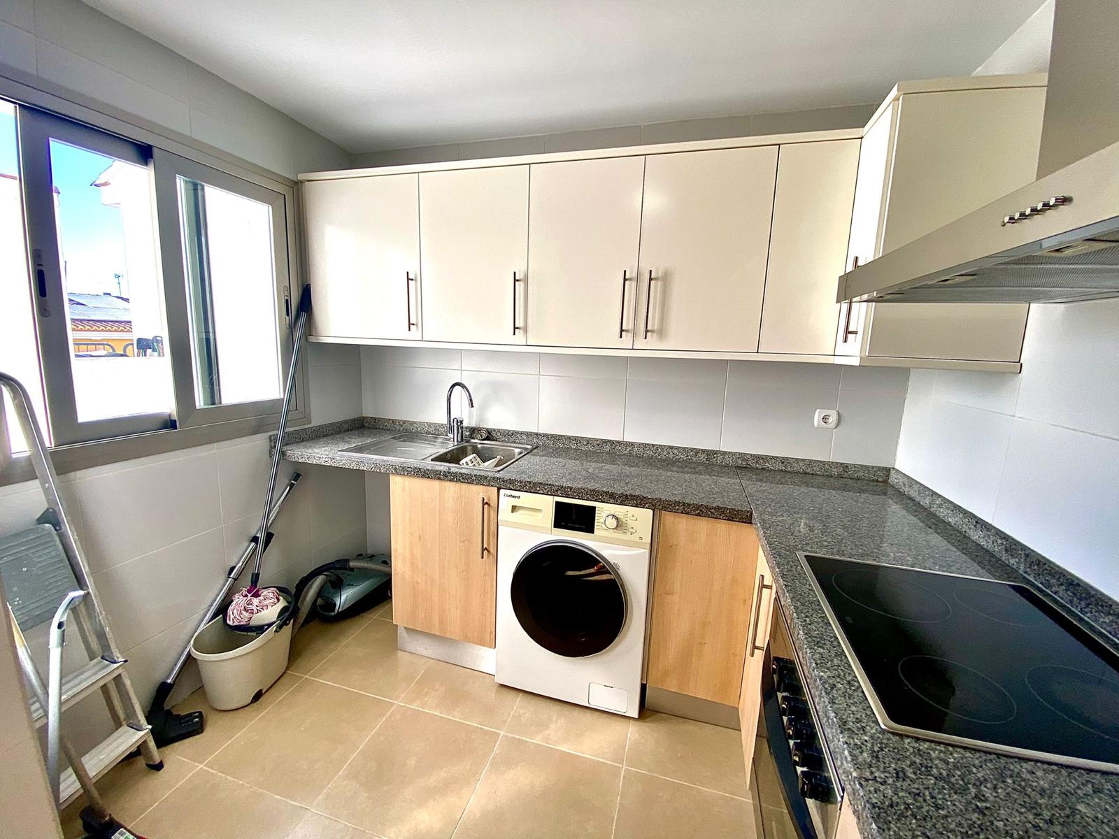 SPACIOUS APARTMENT IN THE OLD TOWN OF CALPE WITH SEA VIEWS