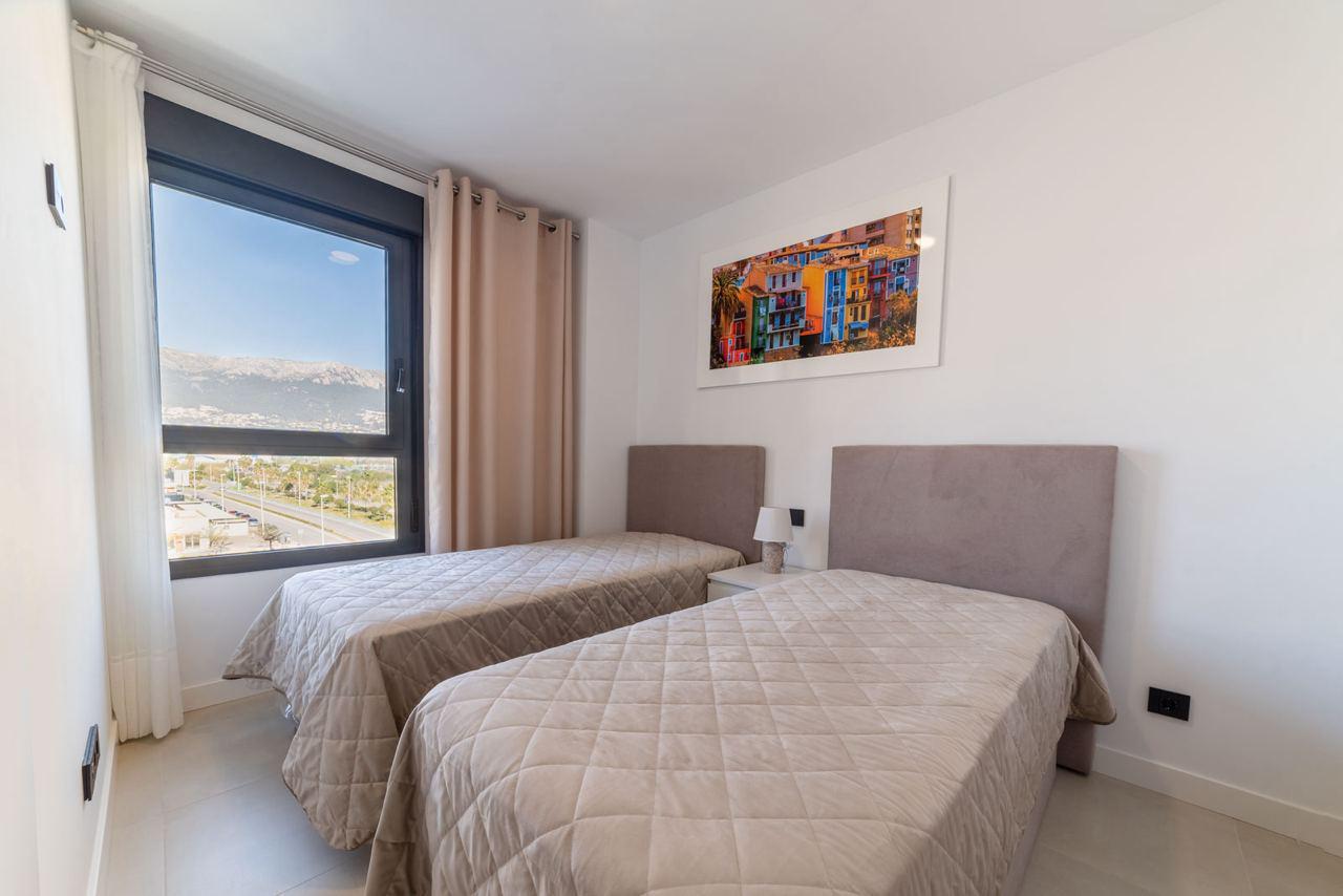 BEAUTIFUL APARTMENT IN CALPE WITH SEA VIEWS