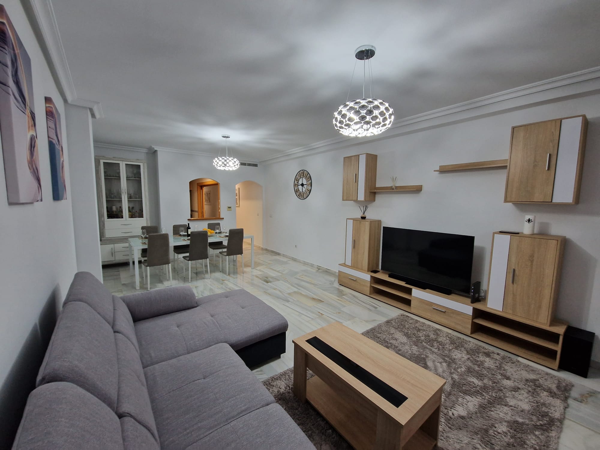 SPACIOUS APARTMENT WITH SEA VIEWS IN CALPE