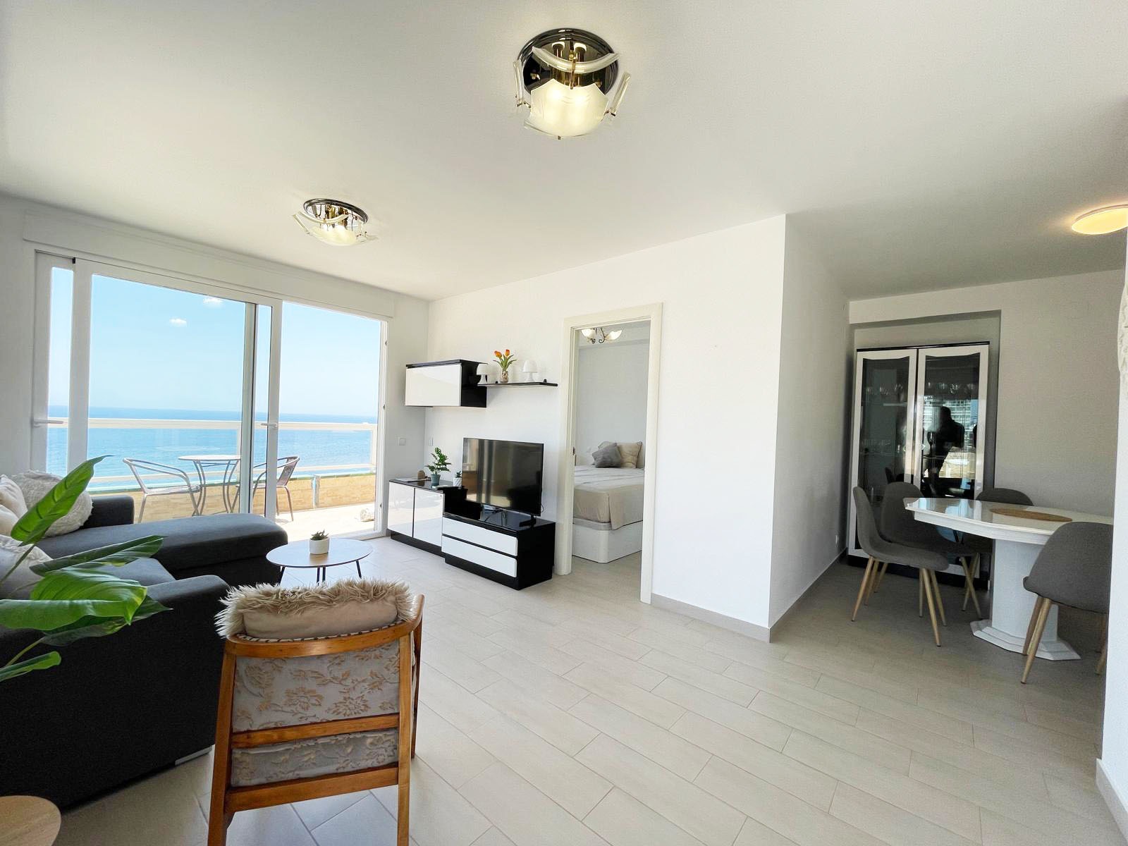 PENTHOUSE WITH IMPRESSIVE SEA AND ROCK VIEWS AND A LARGE TERRACE