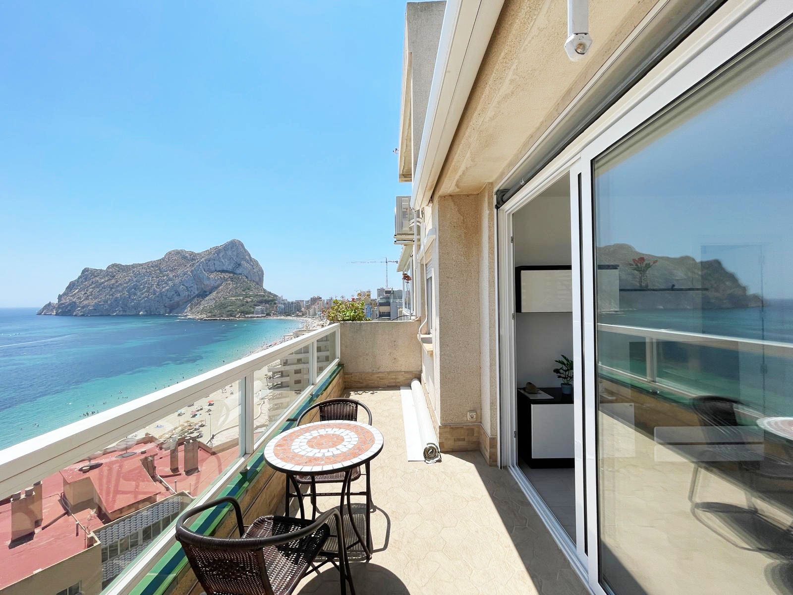PENTHOUSE WITH IMPRESSIVE SEA AND ROCK VIEWS AND A LARGE TERRACE