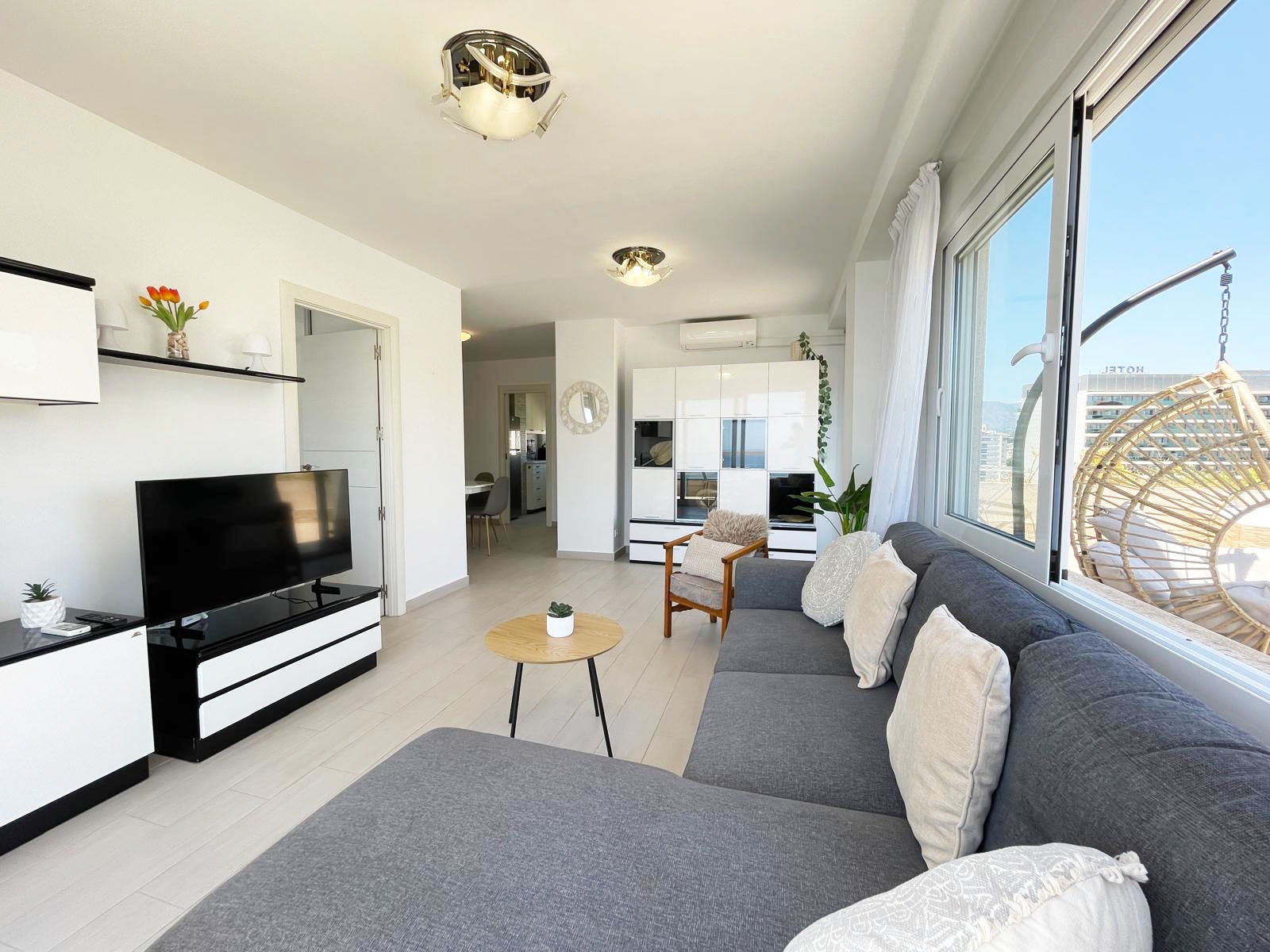 PENTHOUSE WITH IMPRESSIVE SEA AND ROCK VIEWS AND A LARGE TERRACE