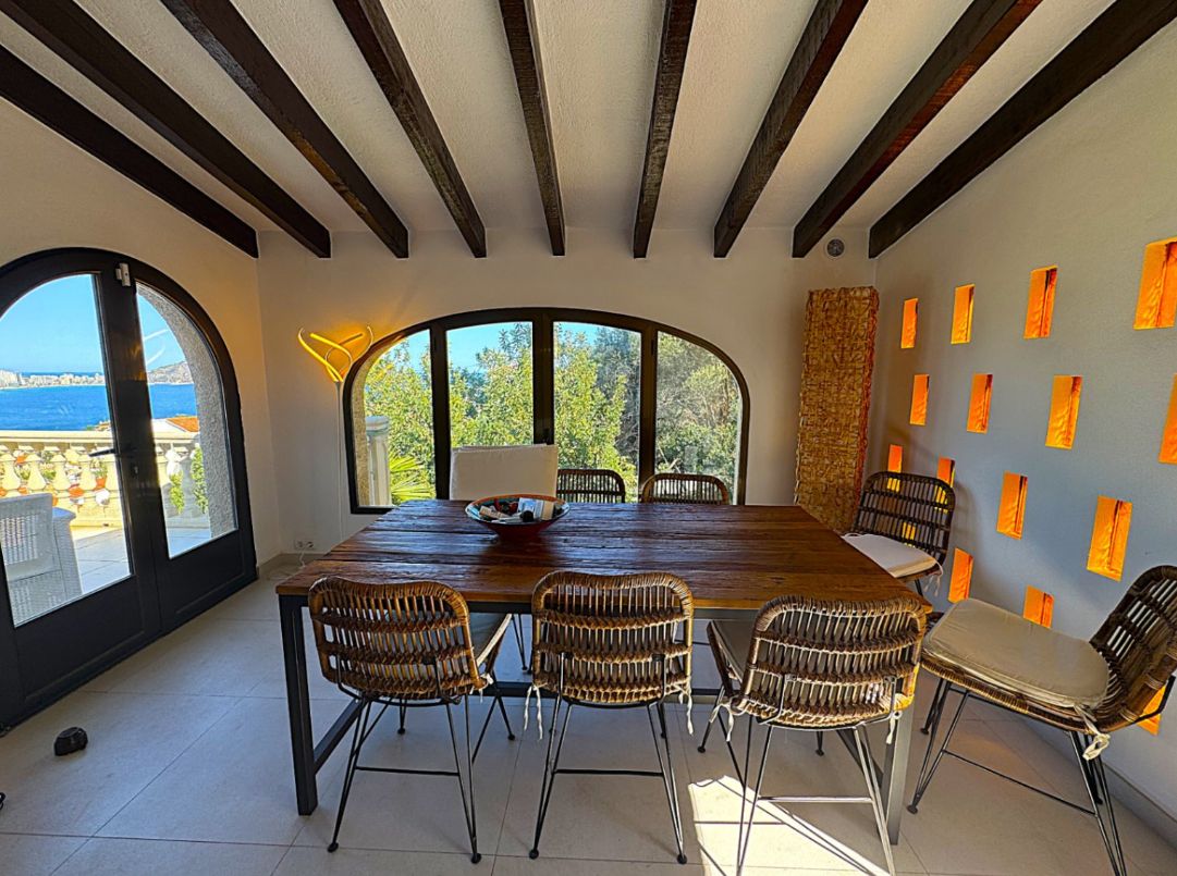 CHALET WITH MAGNIFICENT VIEWS OF THE SEA AND THE MOUNTAIN IN CALPE