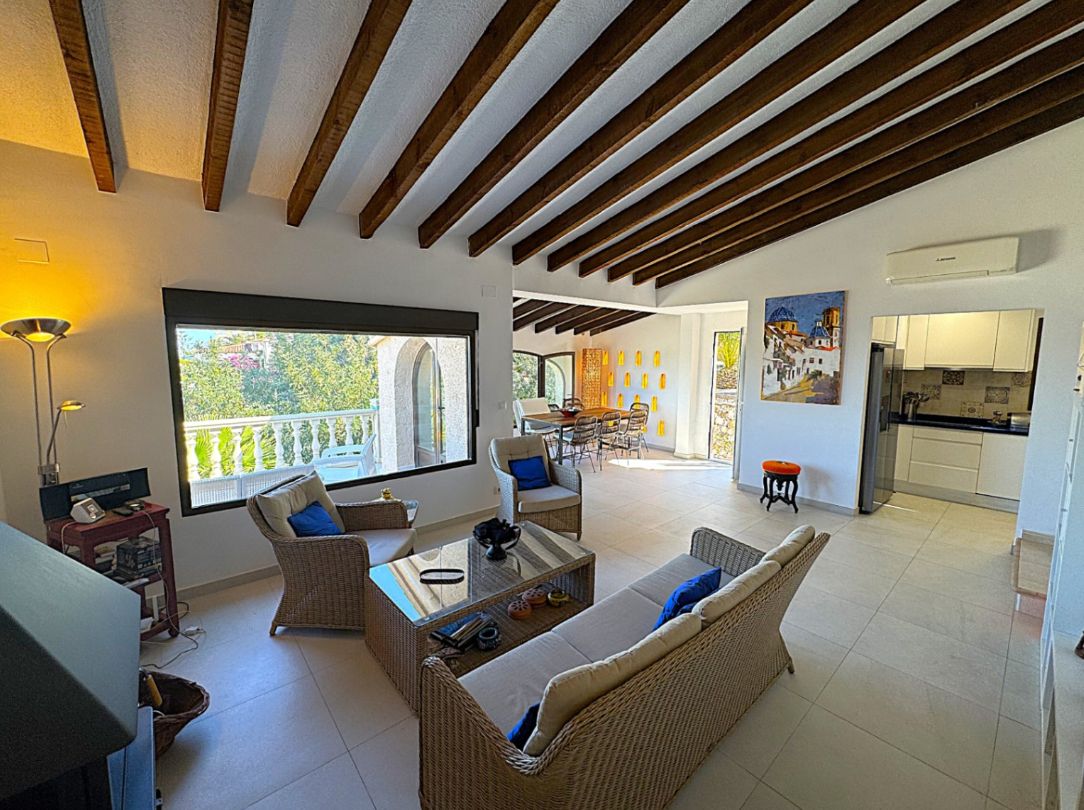 CHALET WITH MAGNIFICENT VIEWS OF THE SEA AND THE MOUNTAIN IN CALPE