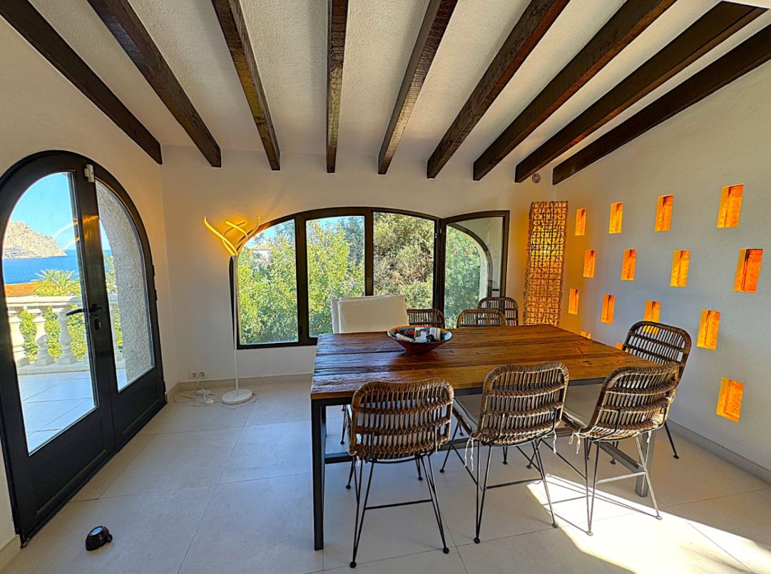 CHALET WITH MAGNIFICENT VIEWS OF THE SEA AND THE MOUNTAIN IN CALPE