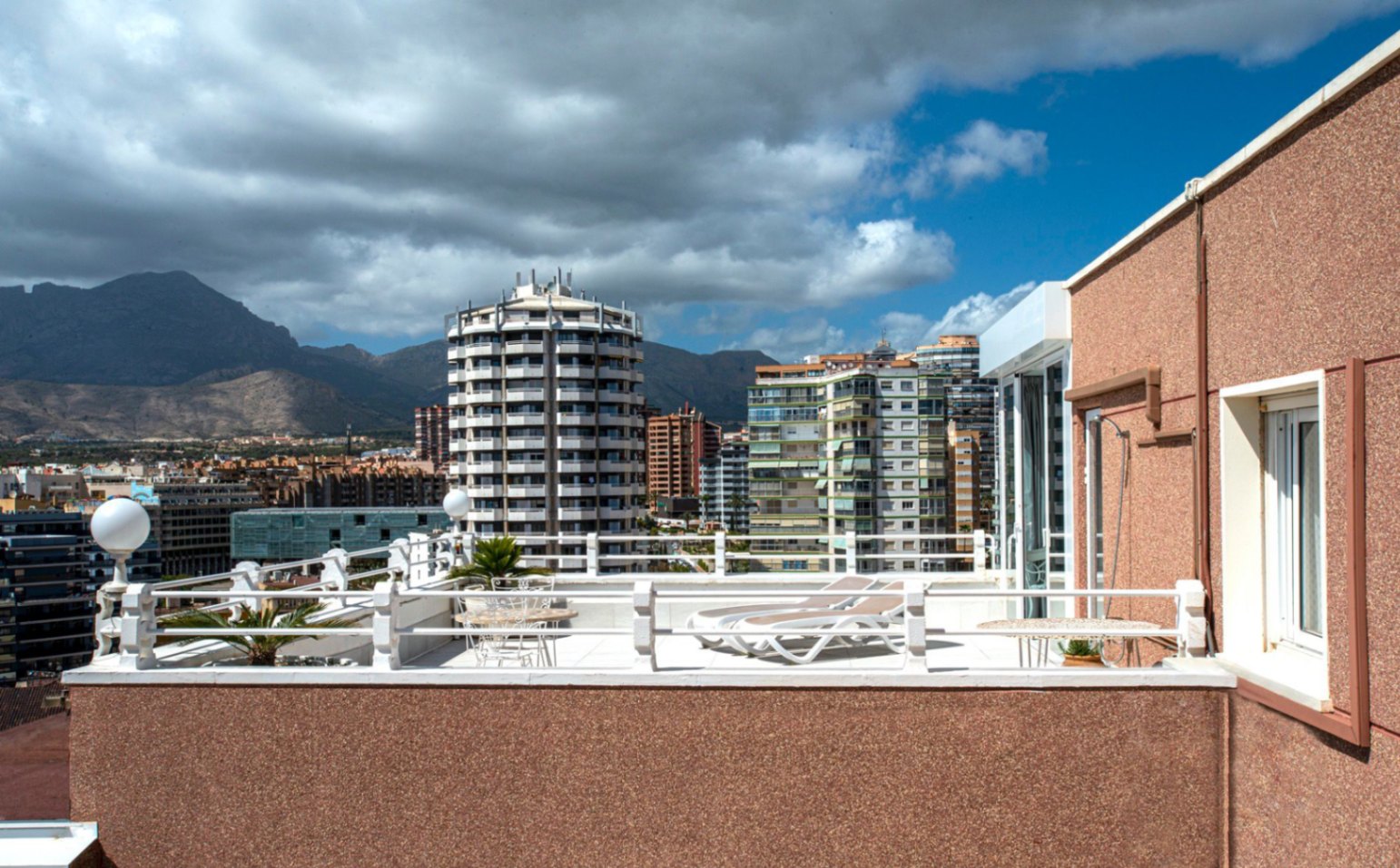 Fantastic penthouse with beautiful views