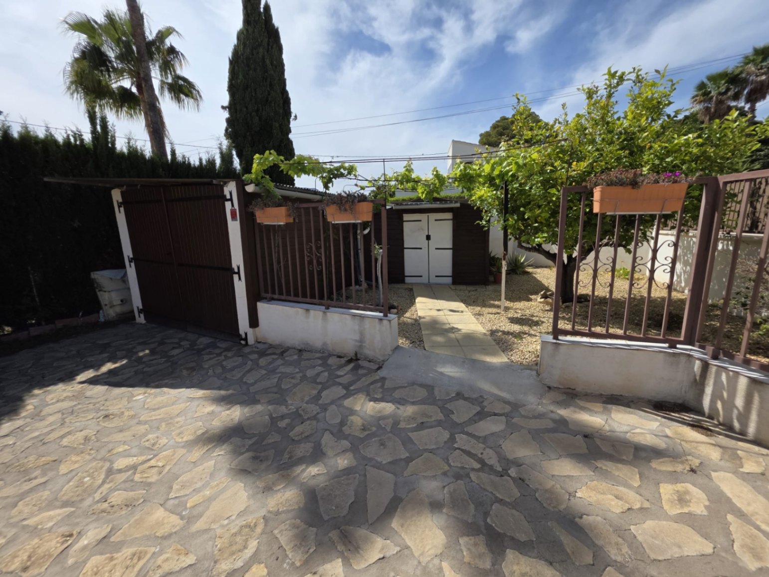 BEAUTIFUL CHALET NEAR THE BEACH IN CALPE