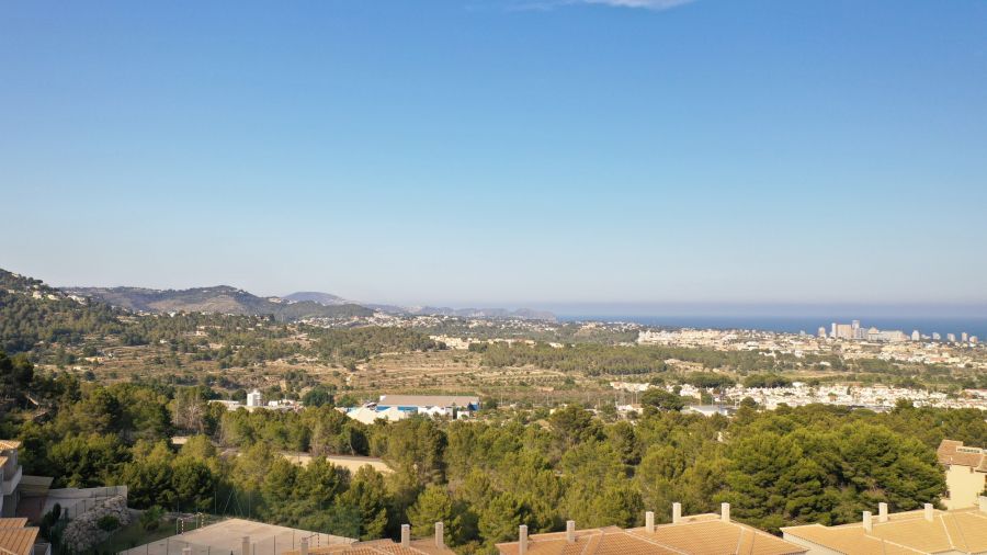 URBAN LAND OF 6000M2 WITH IMPRESSIVE VIEWS OF THE SEA AND ROCK FORMATION