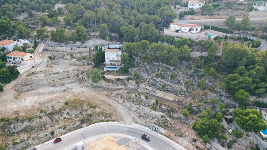 URBAN LAND OF 6000M2 WITH IMPRESSIVE VIEWS OF THE SEA AND ROCK FORMATION