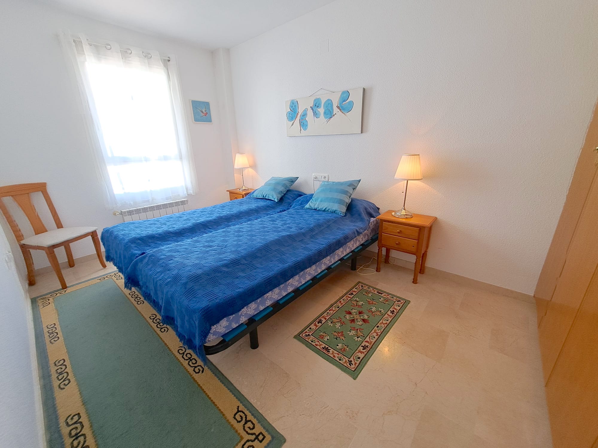 Apartment with three bedrooms close to the city center in Albir