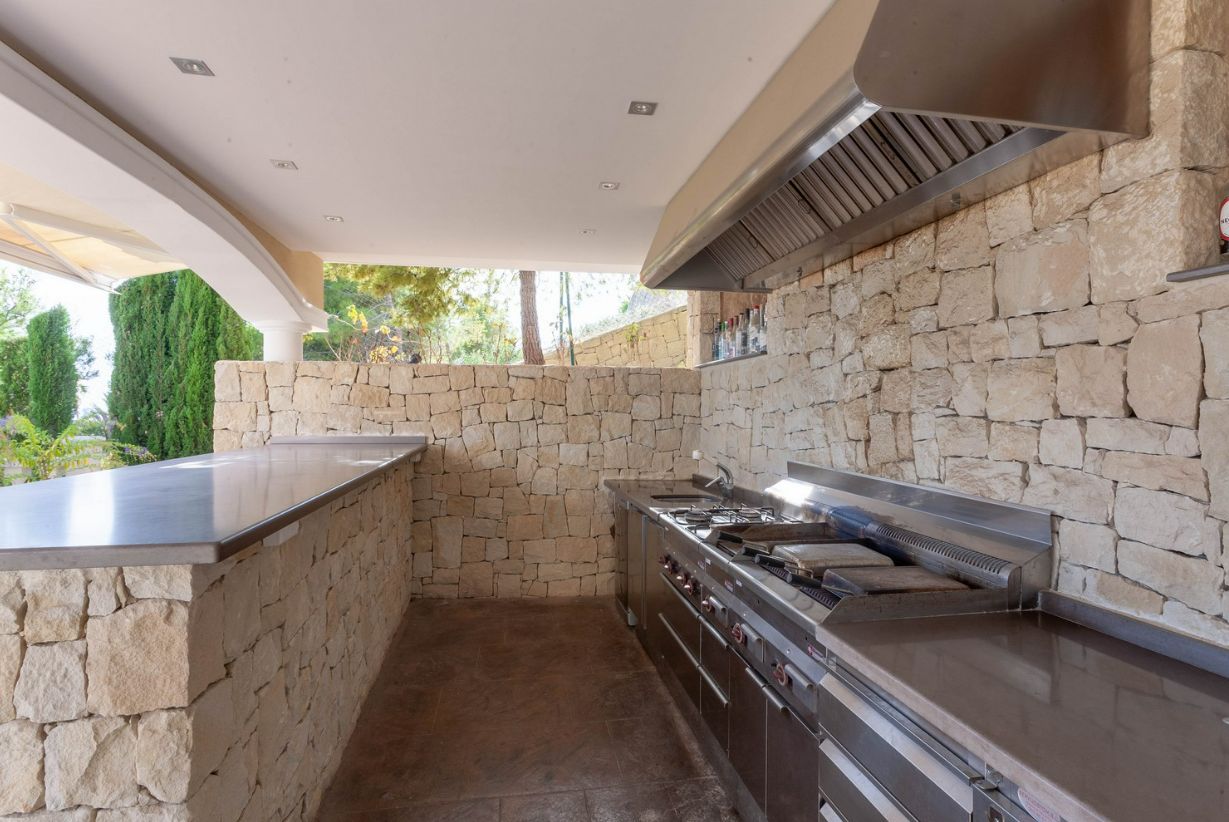 LUXURY AND UNIQUE VILLA DOROTEA IN BENISSA