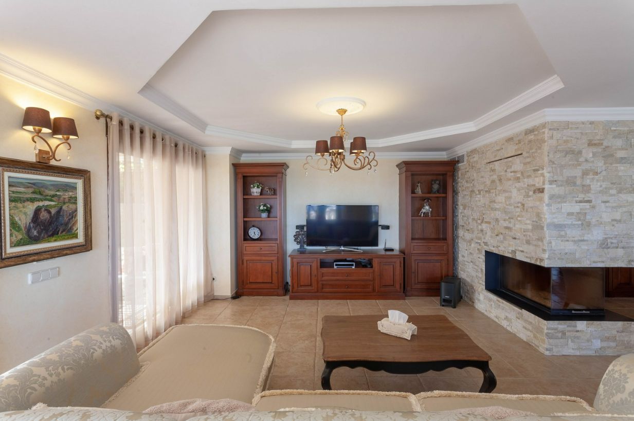 LUXURY AND UNIQUE VILLA DOROTEA IN BENISSA