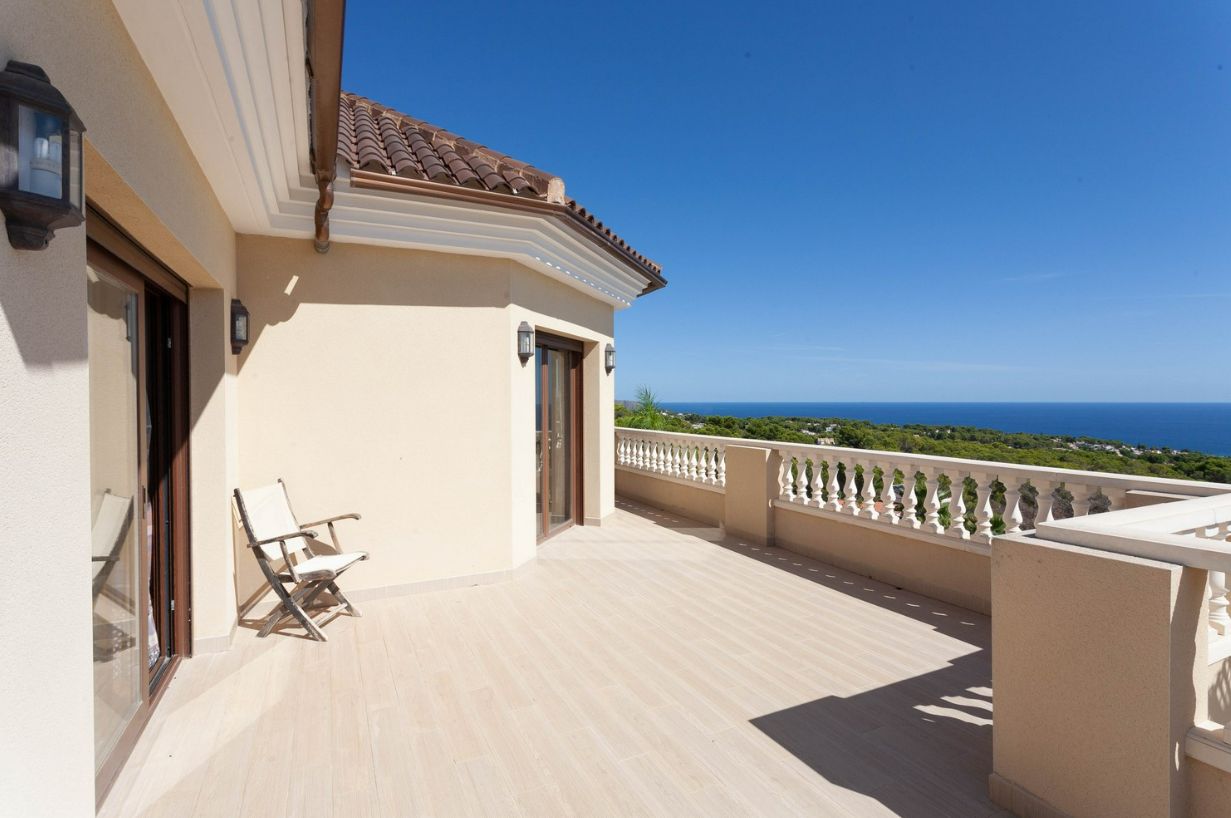 LUXURY AND UNIQUE VILLA DOROTEA IN BENISSA