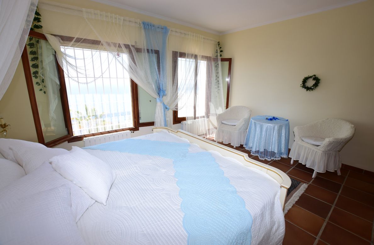Marvellous villa with wonderful views in Benissa