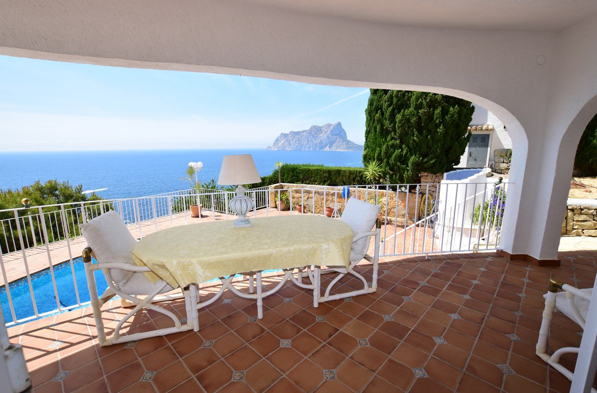 Marvellous villa with wonderful views in Benissa