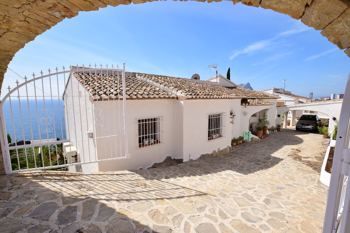 Marvellous villa with wonderful views in Benissa