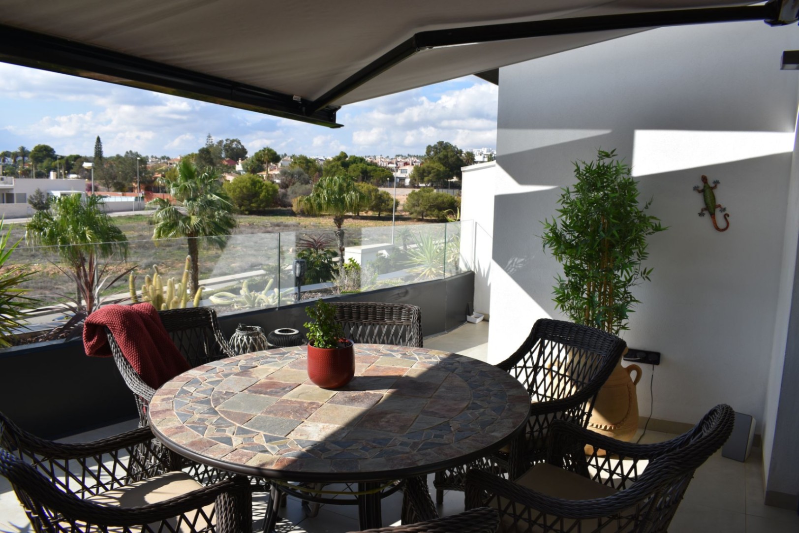 Stunning Duplex Penthouse with Sea Views in Orihuela Costa