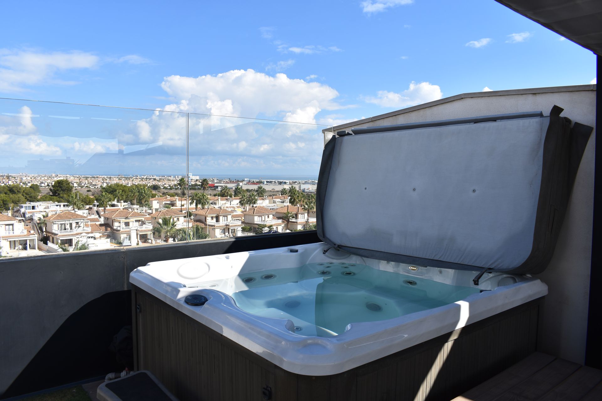 Stunning Duplex Penthouse with Sea Views in Orihuela Costa