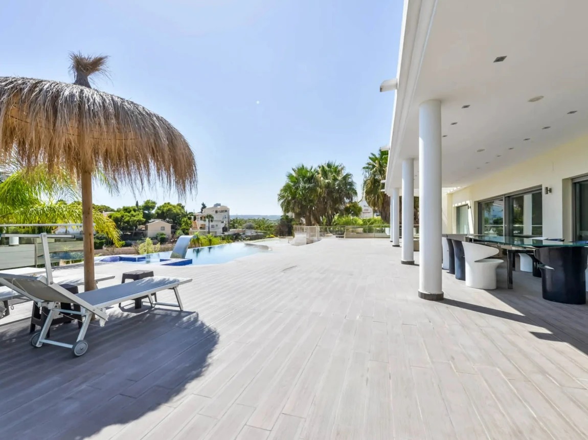 SPECTACULAR LUXURY VILLA IN BENISSA COSTA