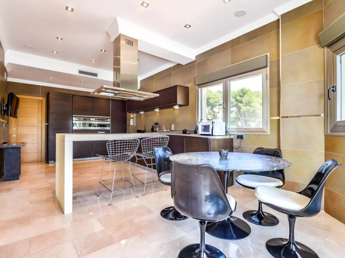 SPECTACULAR LUXURY VILLA IN BENISSA COSTA
