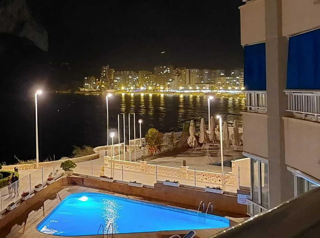 Beautiful apartment 1st line in Calpe with amazing views