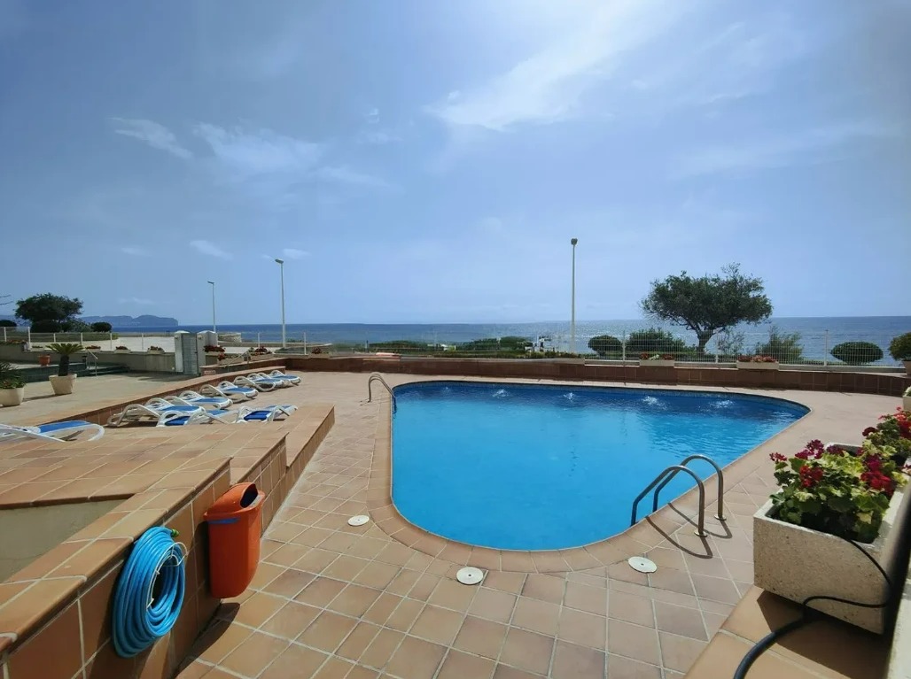 Beautiful apartment 1st line in Calpe with amazing views