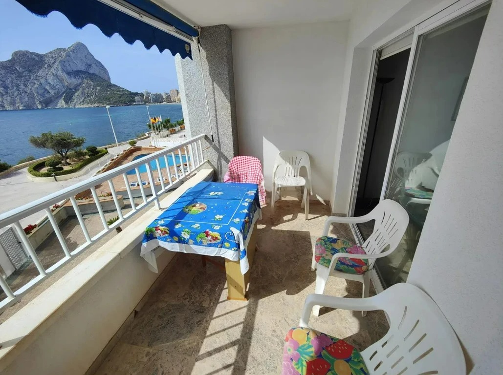 Beautiful apartment 1st line in Calpe with amazing views