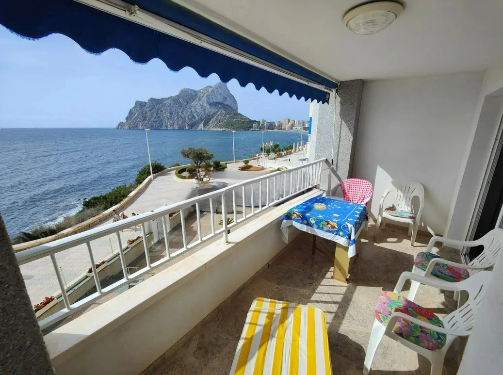 Beautiful apartment 1st line in Calpe with amazing views