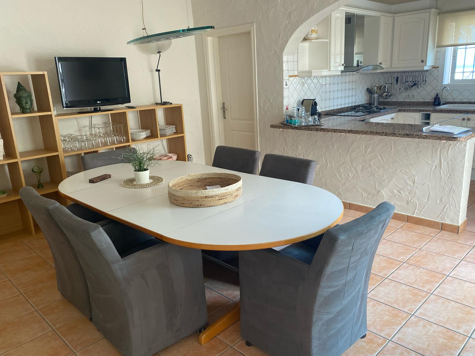 FANTASTIC IBIZA STYLE VILA WITH SEA VIEWS IN THE HEART OF MORAIRA