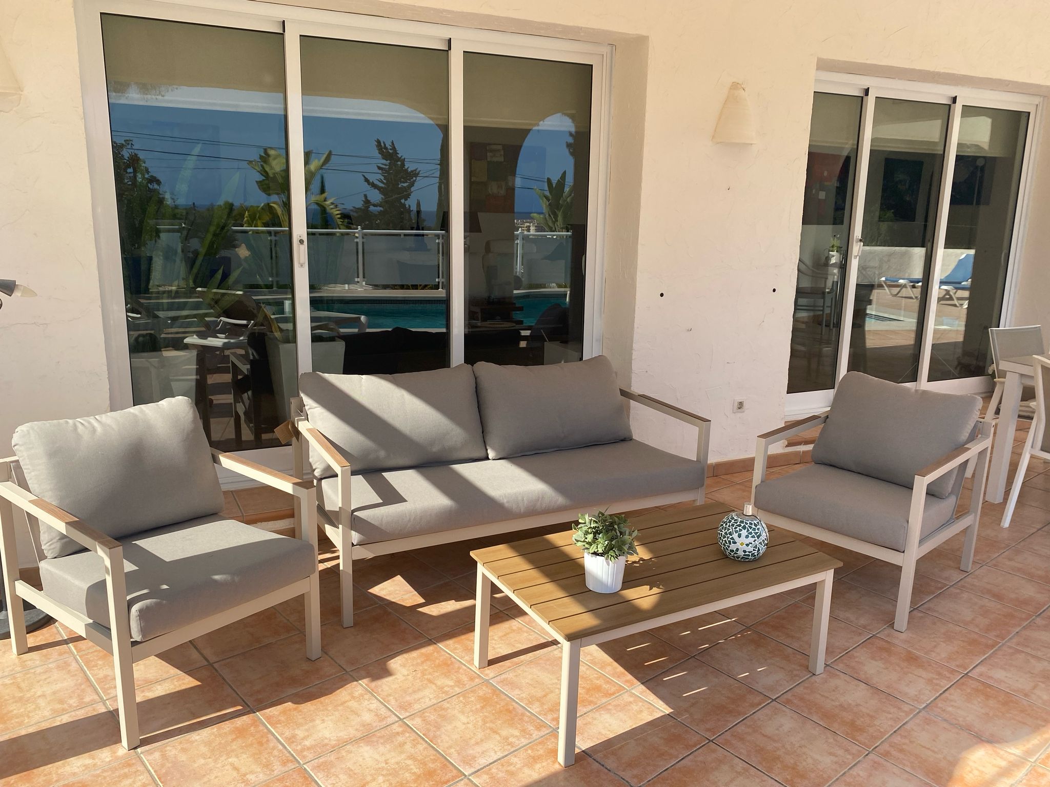 FANTASTIC IBIZA STYLE VILA WITH SEA VIEWS IN THE HEART OF MORAIRA