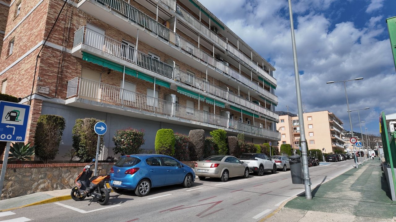 Commercial premises