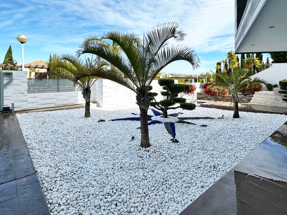 Villa in the Cansalades area of Jávea