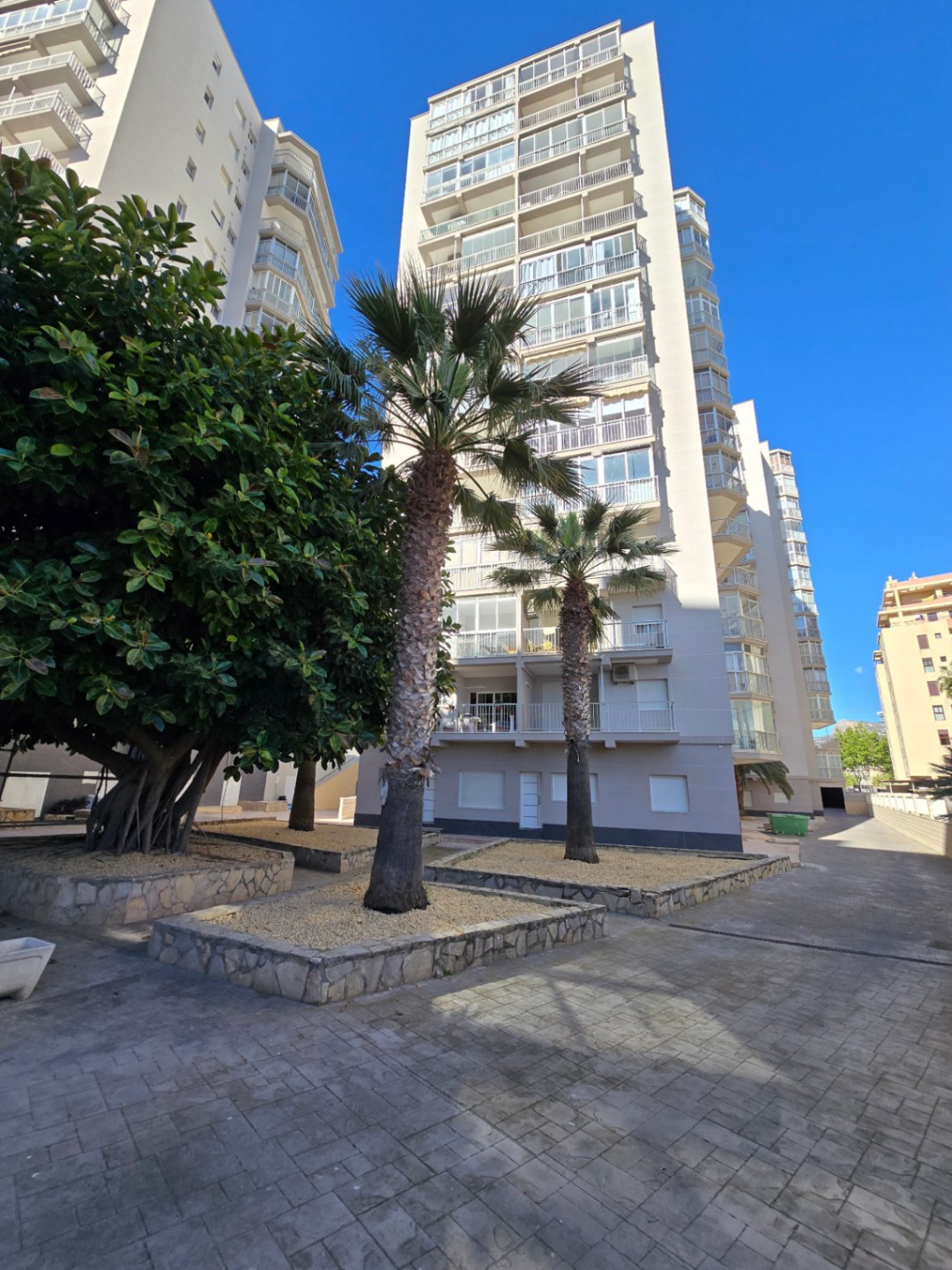 BEAUTIFUL APARTMENT WITH STUNNING SEA VIEWS IN PLAYA LA FOSA IN CALPE