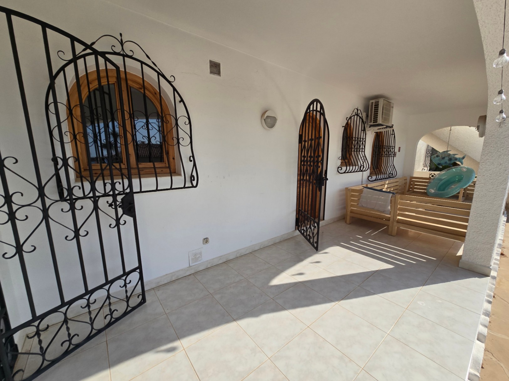BEAUTIFUL CHALET WITH IMPRESSIVE VIEWS NEAR THE SEA IN CALPE